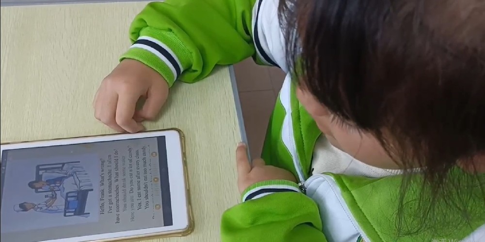 华油荣德小学办学特色之二——爱英语创新课堂视频5