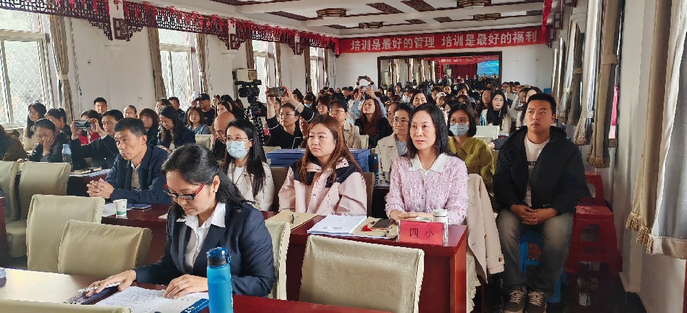 广阳区教体局在华油荣德小学召开“国家级基础教育优秀教学成果推···